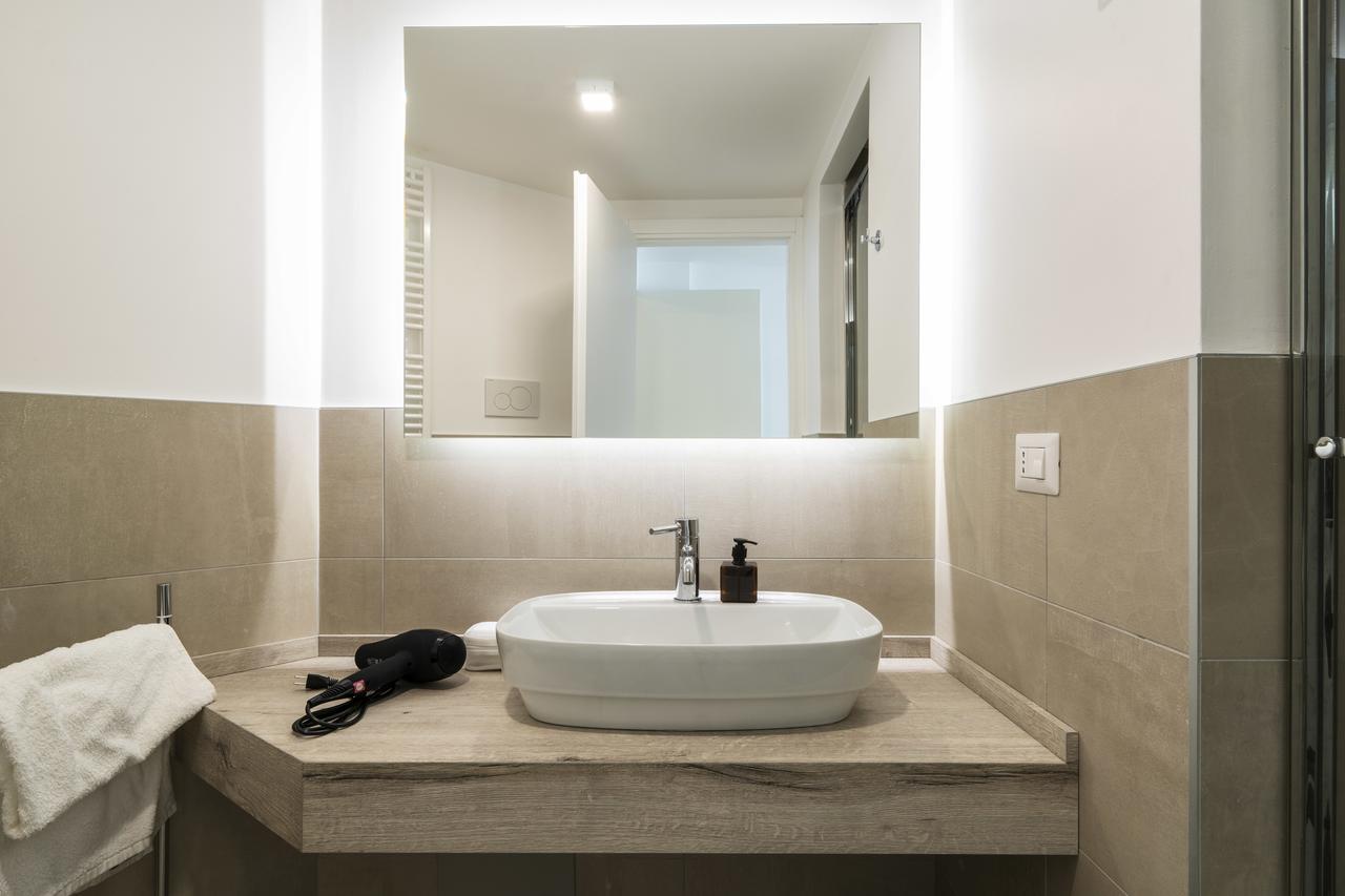 Residenza Cornaggia Apartment Milano Ngoại thất bức ảnh