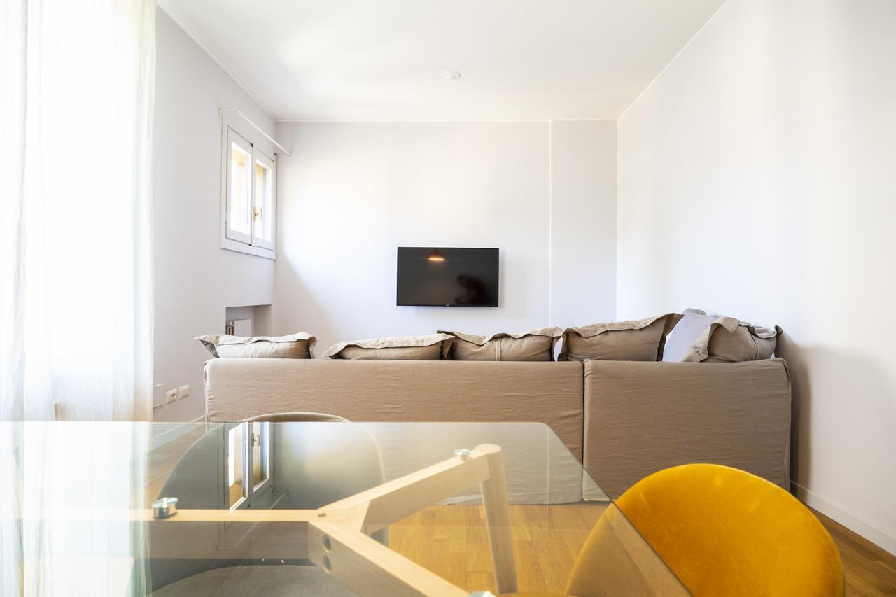 Residenza Cornaggia Apartment Milano Ngoại thất bức ảnh